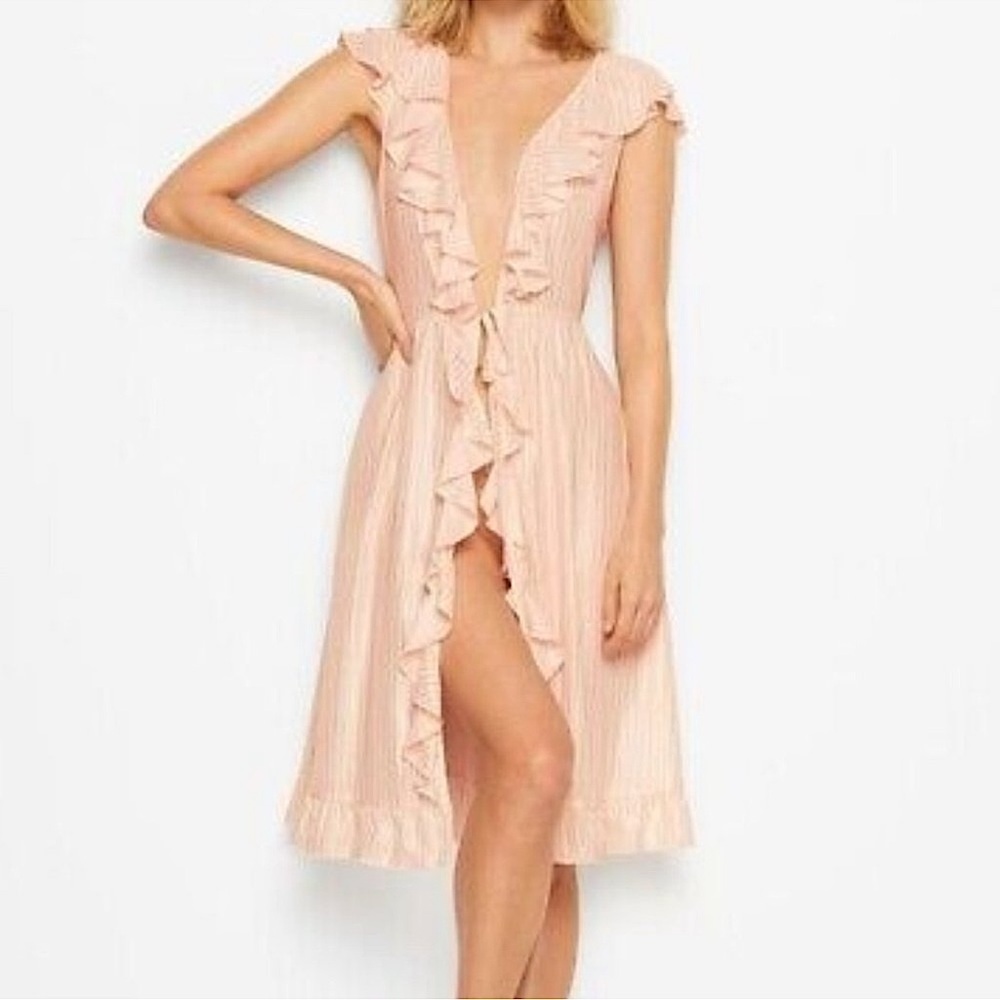 Victoria's Secret Dream Angel Sheer Ruffle Sexy Stripe
Midi Kimono Robe